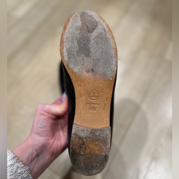 CHANEL Black Loafers - Picture 15 of 16